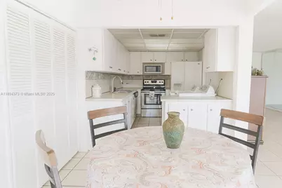 1300 SW 122nd Ave #415-2, Miami, FL 33184 - Photo 1