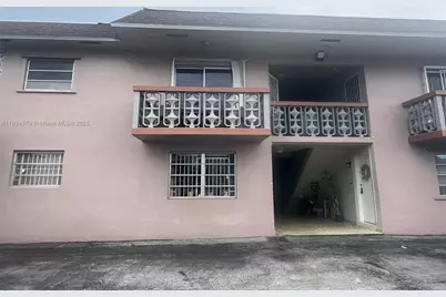 1250 W 26th Pl #208, Hialeah, FL 33010 - Photo 1