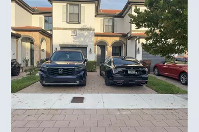 10390 W 33rd Ln #10390, Hialeah, FL 33018 - Photo 1