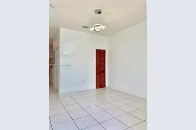 13705 NE 20th Pl #3, North Miami Beach, FL 33181 - Photo 1