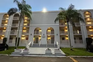 7980 N French Dr, Pembroke Pines, FL 33024 - Photo 1