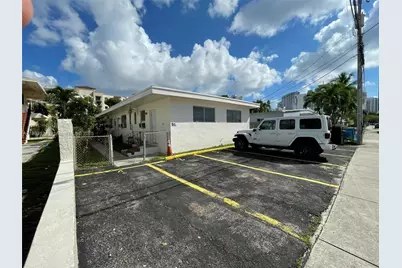 527 SW 10th St #4, Miami, FL 33130 - Photo 1