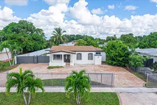 257 W 44th St, Hialeah, FL 33012 - Photo 1