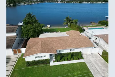 17500 NW 82nd Ct, Hialeah, FL 33015 - Photo 1