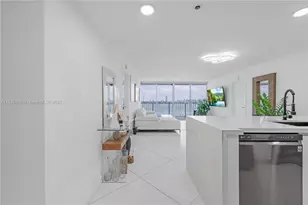 7601 E Treasure Dr, North Bay Village, FL 33141 - Photo 1