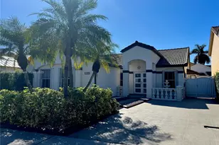 14352 SW 90th St, Miami, FL 33186 - Photo 1