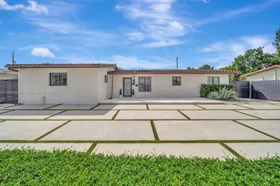 8340 NW 178th St, Hialeah, FL 33015 - Photo 1