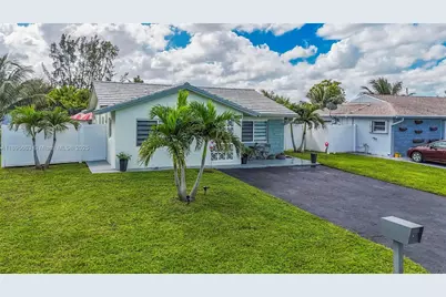 9212 NW 81st Pl, Tamarac, FL 33321 - Photo 1