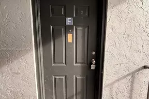 1140 Lake Victoria Dr, West Palm Beach, FL 33411 - Photo 1