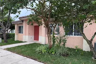 553 NW 208th Terrace, Pembroke Pines, FL 33029 - Photo 1