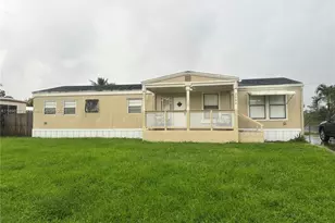 3082 Hibiscus Cir, West Palm Beach, FL 33409 - Photo 1