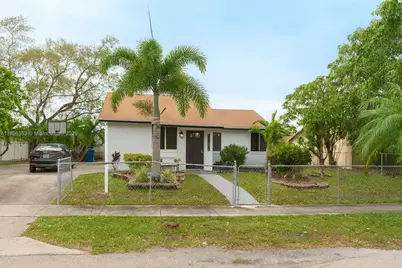 15930 SW 305th Ter, Homestead, FL 33033 - Photo 1