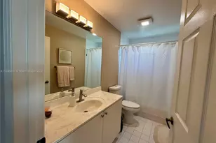 1115 NW 132nd Ave, Pembroke Pines, FL 33028 - Photo 17