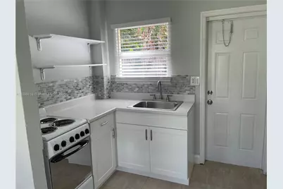 2805 NE 6th Ln #3, Wilton Manors, FL 33334 - Photo 1