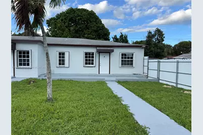 555 NW 100th Ter #4, Miami, FL 33150 - Photo 1