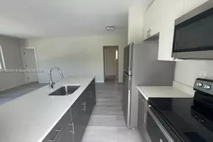 1525 Michigan Ave, Miami Beach, FL 33139 - Photo 1