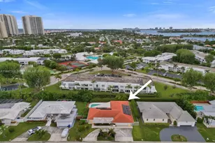 1221 Singer Dr, Singer Island, FL 33404 - Photo 1