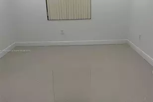 Xx E X, Hialeah, FL 33013 - Photo 1