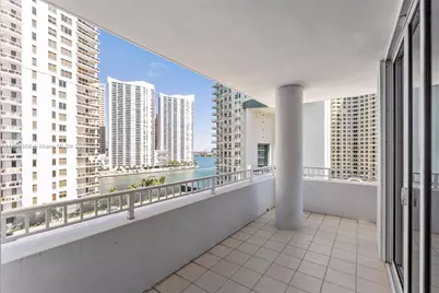 801 Brickell Key Blvd #1012, Miami, FL 33131 - Photo 1