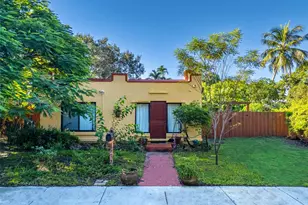 472 NE 130th St, North Miami, FL 33161 - Photo 1