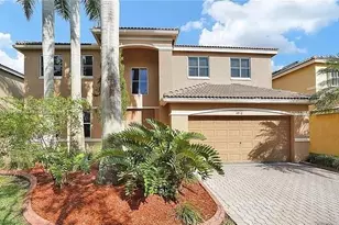 1042 Sunflower Cir, Weston, FL 33327 - Photo 1