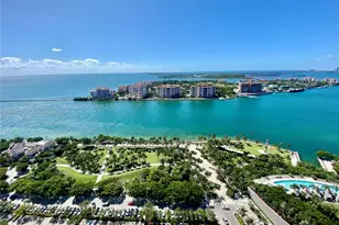 300 South Pointe Dr, Miami Beach, FL 33139 - Photo 1
