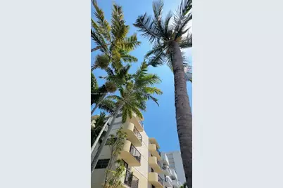 1673 Bay Rd #405, Miami Beach, FL 33139 - Photo 1