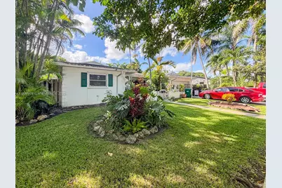 18730 SW 90th Ave, Cutler Bay, FL 33157 - Photo 1