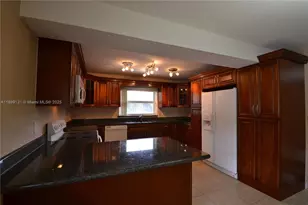 10241 NW 35th St, Coral Springs, FL 33065 - Photo 1