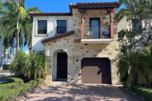 10375 NW 70th Ln, Doral, FL 33178 - Photo 1