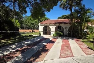 6923 Holly Rd, Miami Lakes, FL 33014 - Photo 1