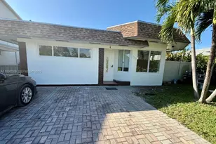 716 NE 7th St, Hallandale Beach, FL 33009 - Photo 1