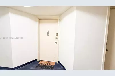 1351 NE Miami Gardens Dr #1423E, Miami, FL 33179 - Photo 1