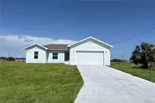 1060 S Capri Ct, Labelle, FL 33935 - Photo 1