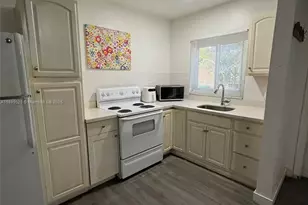 635 SW 16th Ave, Miami, FL 33135 - Photo 1