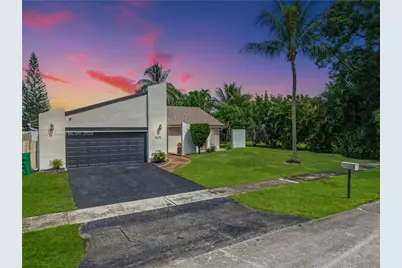 7471 NW 35th St, Lauderhill, FL 33319 - Photo 1