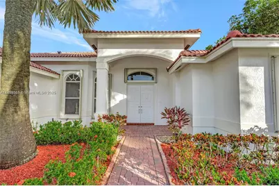 1709 Victoria Pointe Cir #00, Weston, FL 33327 - Photo 1