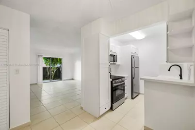 10780 N Kendall Dr #E11, Miami, FL 33176 - Photo 1