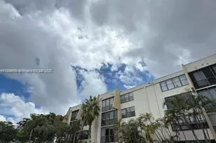 20381 NE 30th Ave, Aventura, FL 33180 - Photo 1