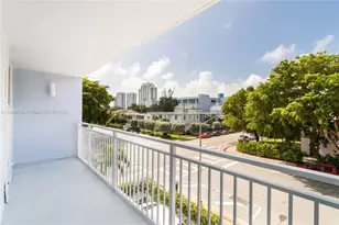 1045 10th St, Miami Beach, FL 33139 - Photo 1