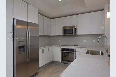 999 SW 1st Ave #2016, Miami, FL 33130 - Photo 1