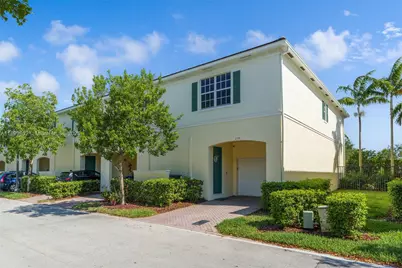 278 SW 7th Ct, Pompano Beach, FL 33060 - Photo 1