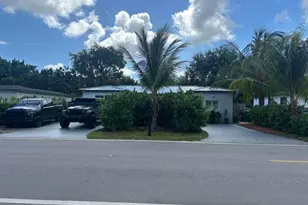 1430 NE 149th St, Miami, FL 33161 - Photo 1