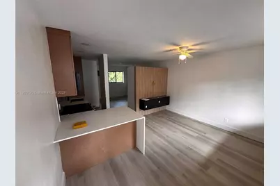 115 Salamanca Ave #6, Coral Gables, FL 33134 - Photo 1