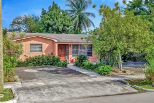 11339 SW 6th St, Sweetwater, FL 33174 - Photo 1