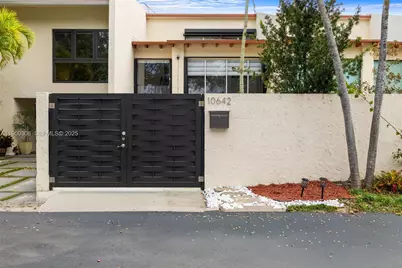 10642 SW 79th Ter, Miami, FL 33173 - Photo 1