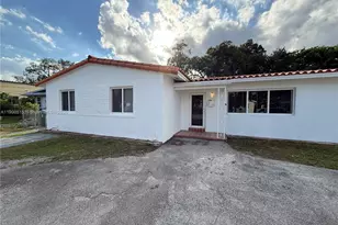 1120 NW 32nd Ct, Miami, FL 33125 - Photo 1
