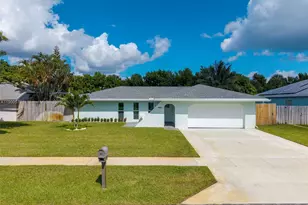 635 NE 15th Pl, Boynton Beach, FL 33435 - Photo 1