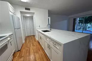 10421 SW 157th Pl, Miami, FL 33196 - Photo 1