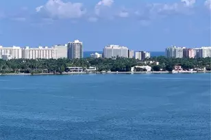 7601 E Treasure Dr, North Bay Village, FL 33141 - Photo 1